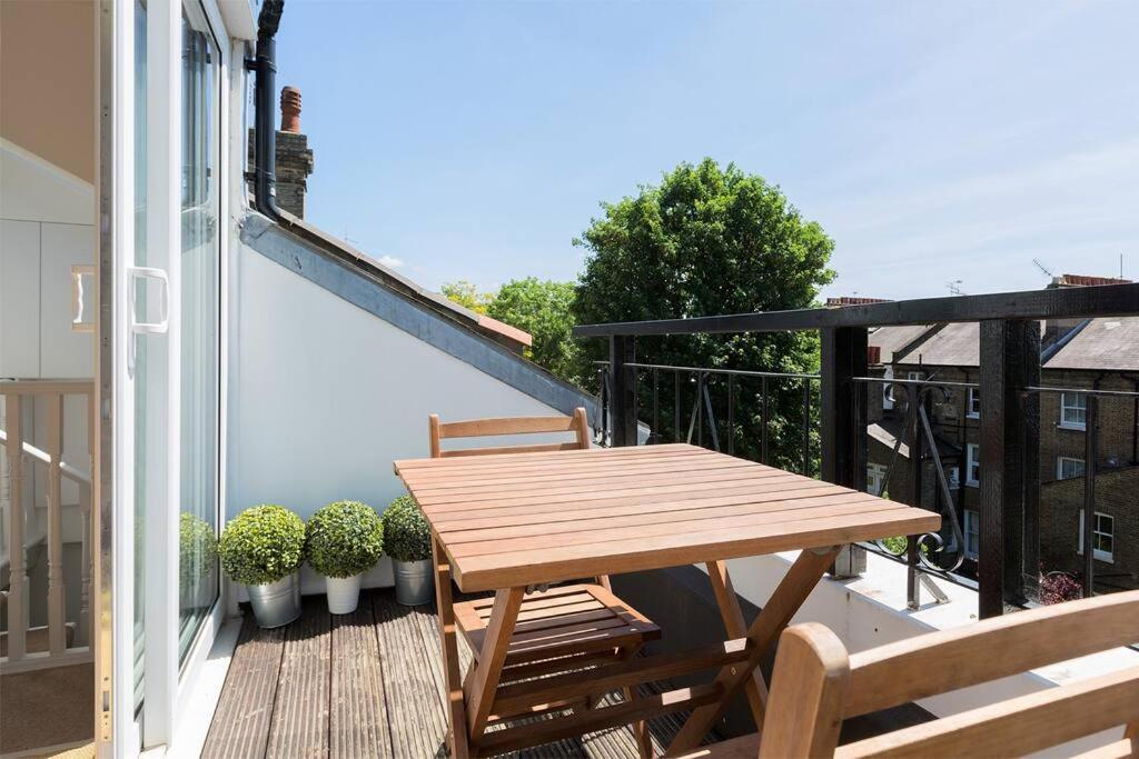 Spacious 3 Bedroom Flat With Terrace Londra Dış mekan fotoğraf