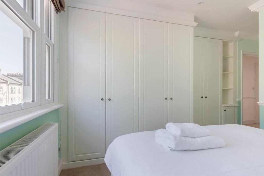 Spacious 3 Bedroom Flat With Terrace Londra Dış mekan fotoğraf